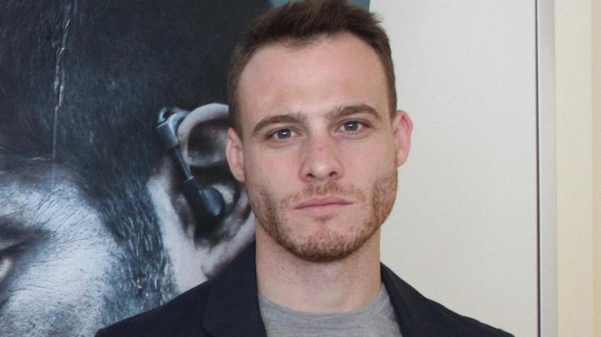 Kerem Bürsin'den korkutan haber! Ameliyat oldu
