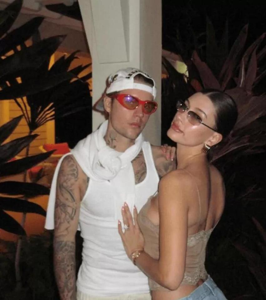 Sahnede Hailey Bieber'a küfür yağmuru! 