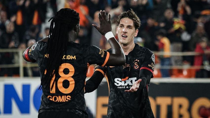 Galatasaray taraftarı Nicolo Zaniolo'nun gol attığında statta çalacağı şarkıyı buldu