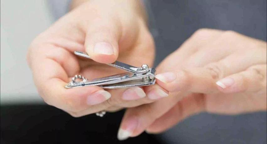 Çarşamba günleri tırnak kesilmez! Peki tırnak kesmek orucu (abdesti) bozar mı?