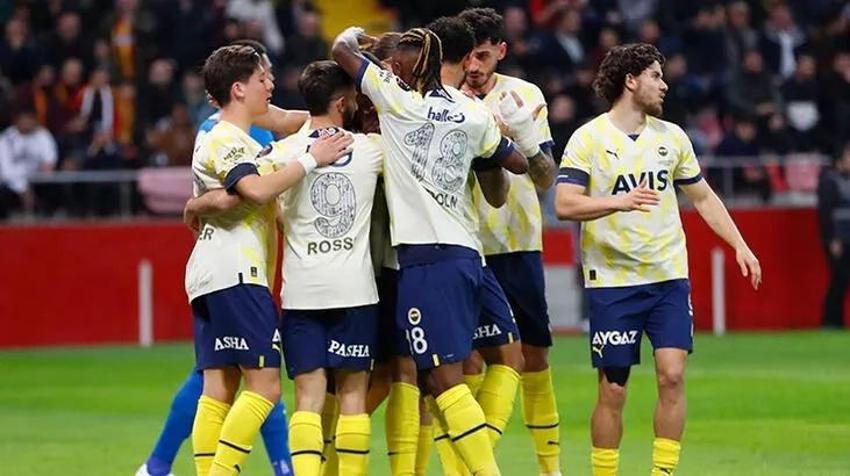 Sevilla Fenerbahçe tv8,5 yayın akışı! Fenerin maçı hangi kanalda?