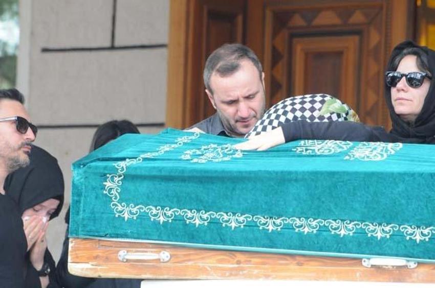 Reklam filmlerinde rol alan 7 yaşındaki Mısra'nın sır ölümü!