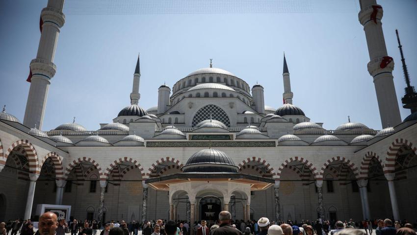 Kuran-ı Kerim'de hala yaşadığı söyleniyor! Göğe çekilen ve doğmadan ölen peygamber kimdir?