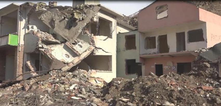 Baraj sularının dayandığı ilçe, dönüşümle 'hayalet şehir' oldu