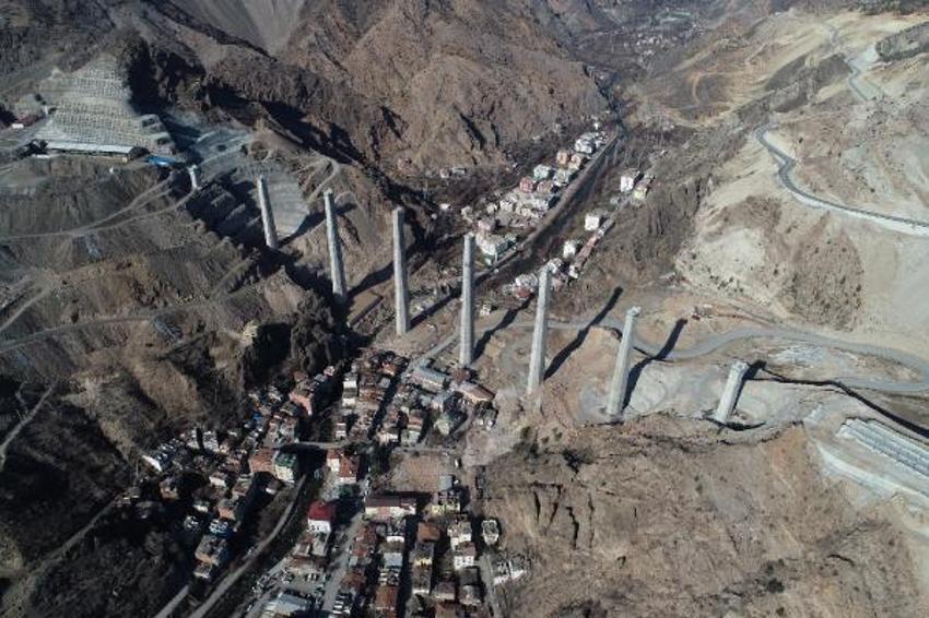 Baraj sularının dayandığı ilçe, dönüşümle 'hayalet şehir' oldu