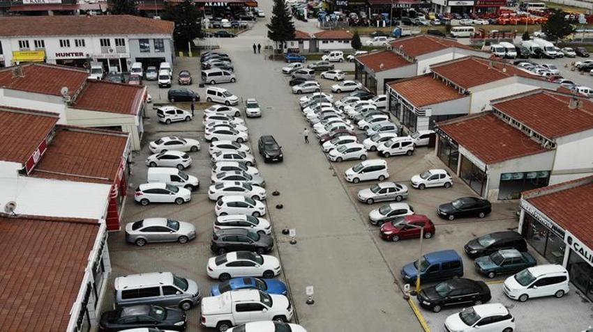 İkinci el araba fiyatlarında ‘seçim ve deprem' etkisi! ‘15 gün içinde değişecek’ deyip açıkladı