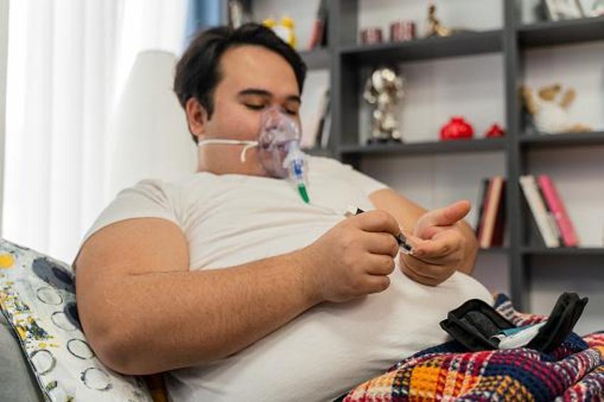 Zayıflamak için gittiler, 'botoks'an zehirlendiler!