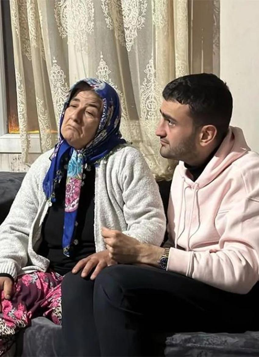 CZN Burak'tan Taha Duymaz'ın annesine ziyaret!