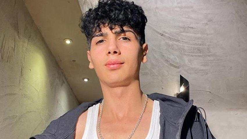 CZN Burak'tan Taha Duymaz'ın annesine ziyaret!