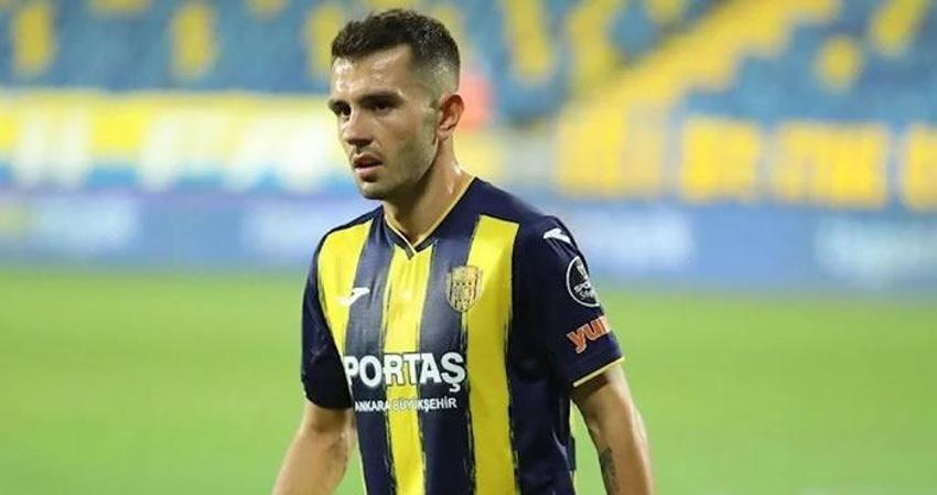 42 maçta 0 gol 0 asist! Galatasaray'da iki yerli futbolcuya güle güle