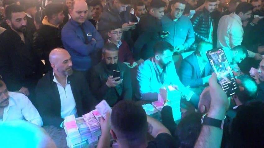 Aşiret sünnet düğününde milyonlar havada uçuştu! Paralar bavullarla taşındı