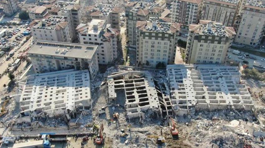 Rönesans Rezidans kaç kişi öldü? Hatay Rönesans Rezidans neden çöktü ve yan yattı? İşte Rönesans Rezidansı bilirkişi raporu!