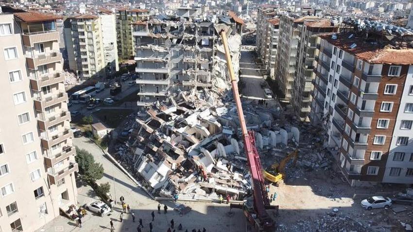 Rönesans Rezidans kaç kişi öldü? Hatay Rönesans Rezidans neden çöktü ve yan yattı? İşte Rönesans Rezidansı bilirkişi raporu!
