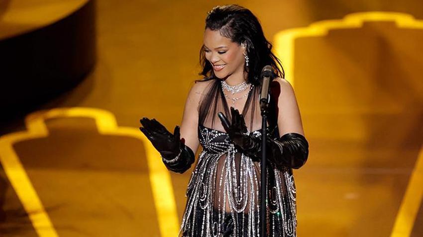 Rihanna'nın taktığı aksesuarların değeri dudak uçuklattı!