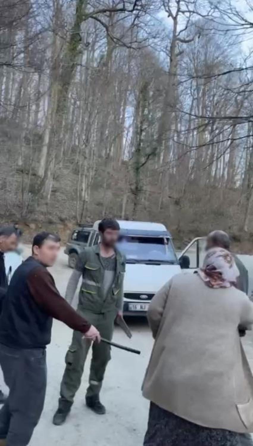 İstanbul’da baltalı oduncu dehşeti! Başına odunla vurulan genç felç kaldı