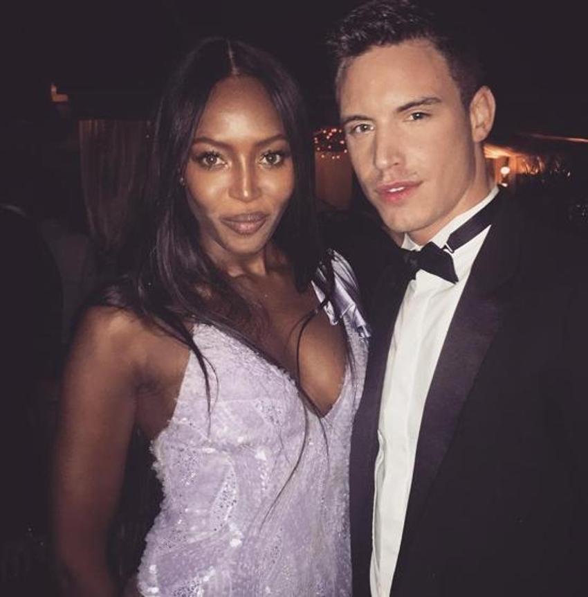 Genç model Jeff Thomas, evinin balkonundan düşerek hayatını kaybetti