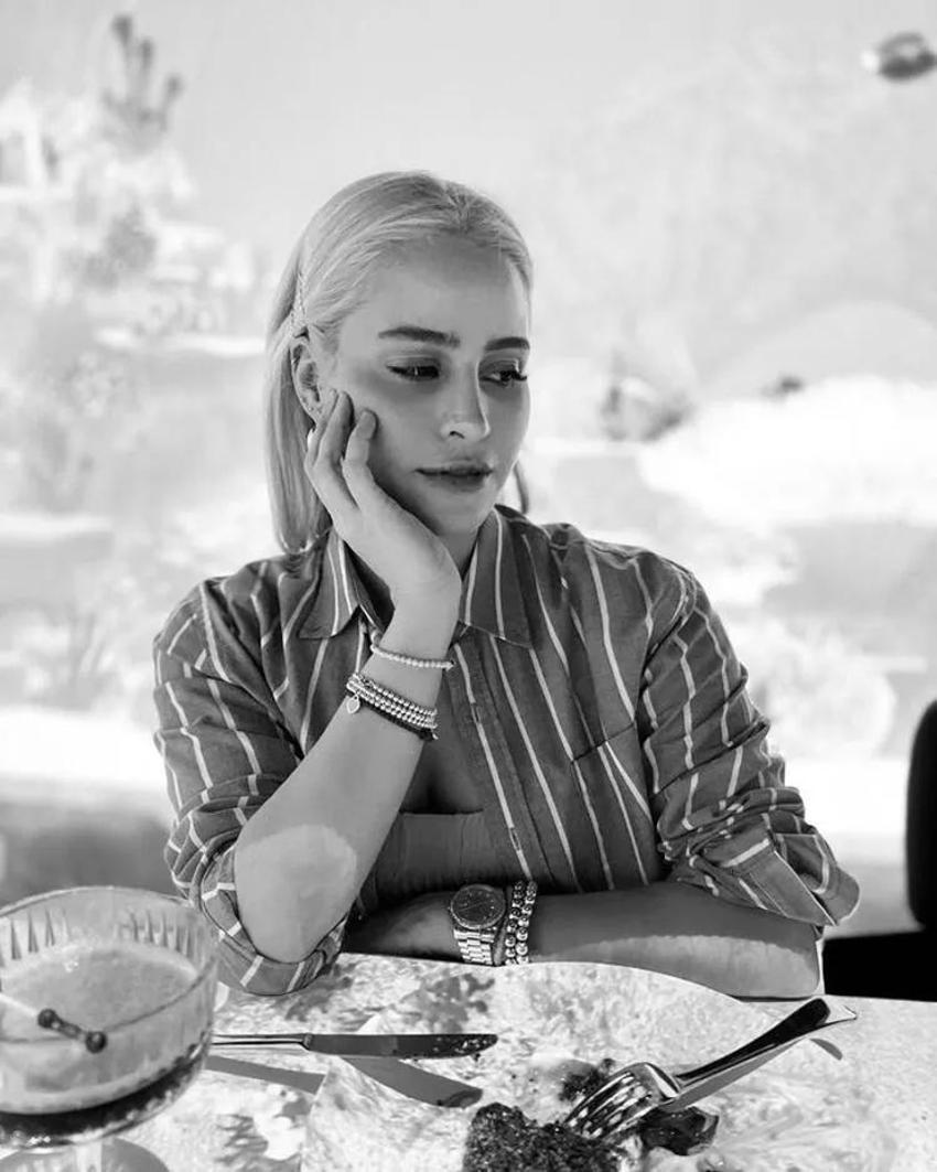 Seda Bakan en doğal halini paylaştı! Fotoğrafa filtre de uygulamadı