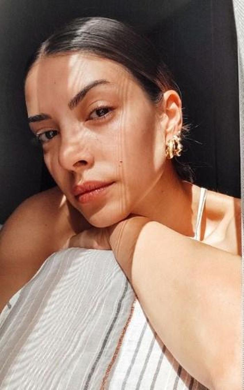 Seda Bakan en doğal halini paylaştı! Fotoğrafa filtre de uygulamadı