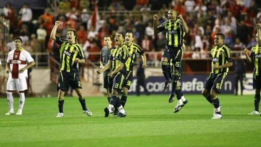 Kadıköy'de erken final! Fenerbahçe İspanya'da manşetlerde: Sevilla'nın Türk derbisi