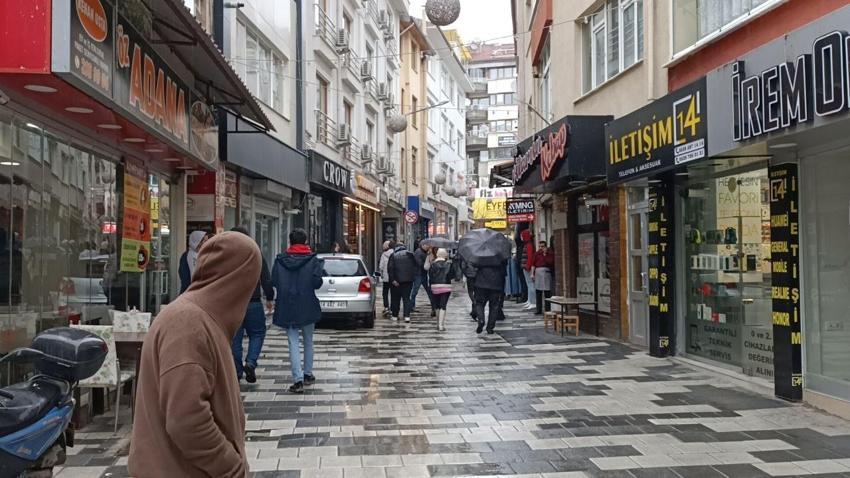 Bolu'da 4.8 büyüklüğünde deprem! İstanbul, Ankara ve Düzce'de de hissedildi