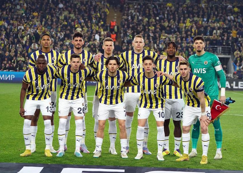 Sevilla maçının ardından 3 futbolcunun ismini açıkladı: Bu seviyenin adamları değiller