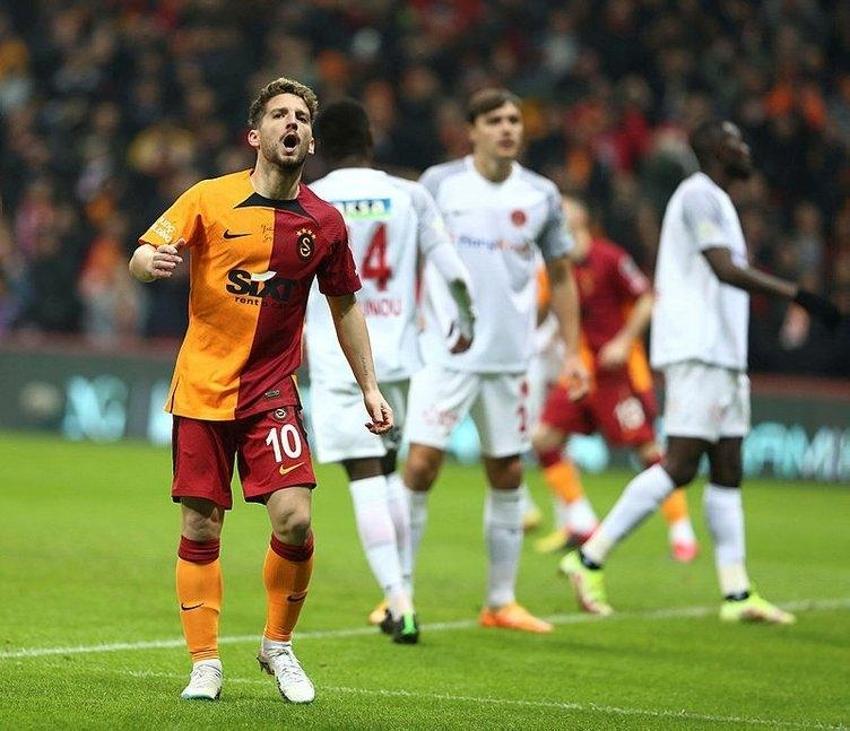 Galatasaray'ın yakasından düşmüyorlar! 1 yıl Luyindama'nın peşinden koşmuşlardı o bitti bu sefer...