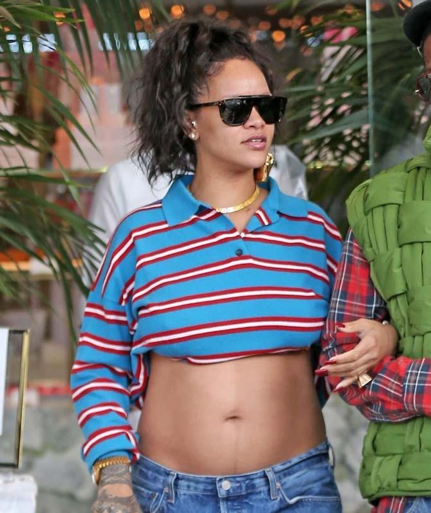 Rihanna belirginleşen karnıyla görüntülendi! Sevgilisinin kolunu bir an olsun bırakmadı