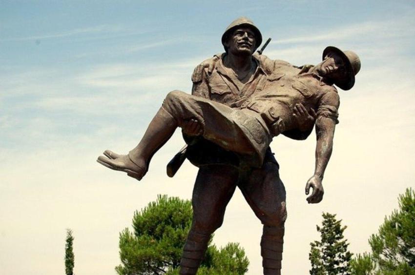 18 Mart Çanakkale Zaferi ve Şehitleri anma günü mesajları, Çanakkale Zaferi Atatürk sözleri, şiirleri! 18 Mart 1915 Çanakkale Zaferi resimli kutlu olsun mesajları ve sözleri!