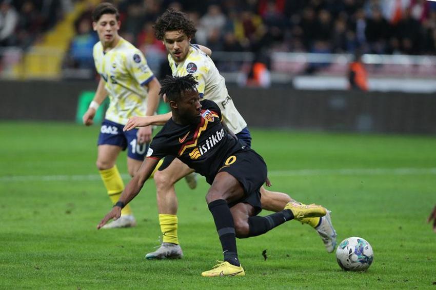 Galatasaray'da hocalık yaptı Fenerbahçe'nin yıldızını unutamadı! 'Trossard'ın yerine onu transfer edelim'