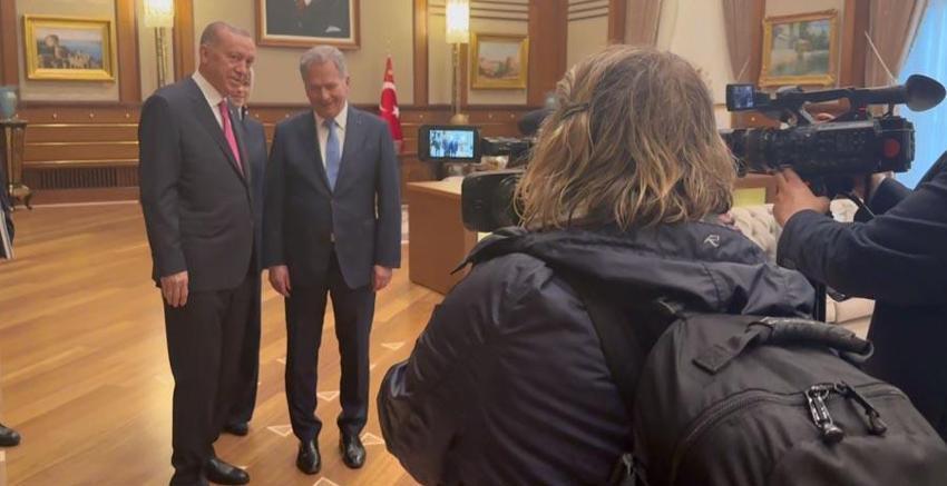 Türkiye Finlandiya'nın NATO üyeliğine yeşil ışık yaktı İsveç çılgına döndü! Tarihi karar dünyada manşet oldu...