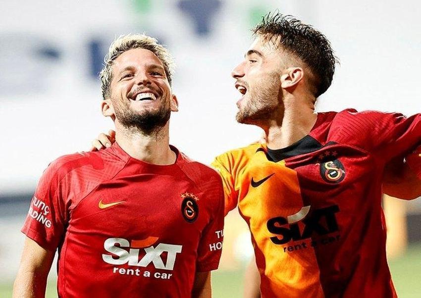 Galatasaray taraftarlarını ikiye bölen ayrılık!