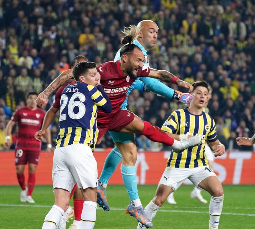 Sevilla maçında büyülendiler! Igor Tudor Ali Koç'un kapısını çaldı