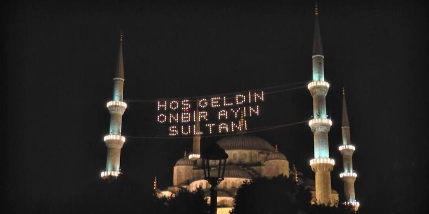 Ramazan'ın ilk gecesi 2 rekatlık namaz Fetih Suresiyle başlıyor! Bu namazı kılana 2 müjde var