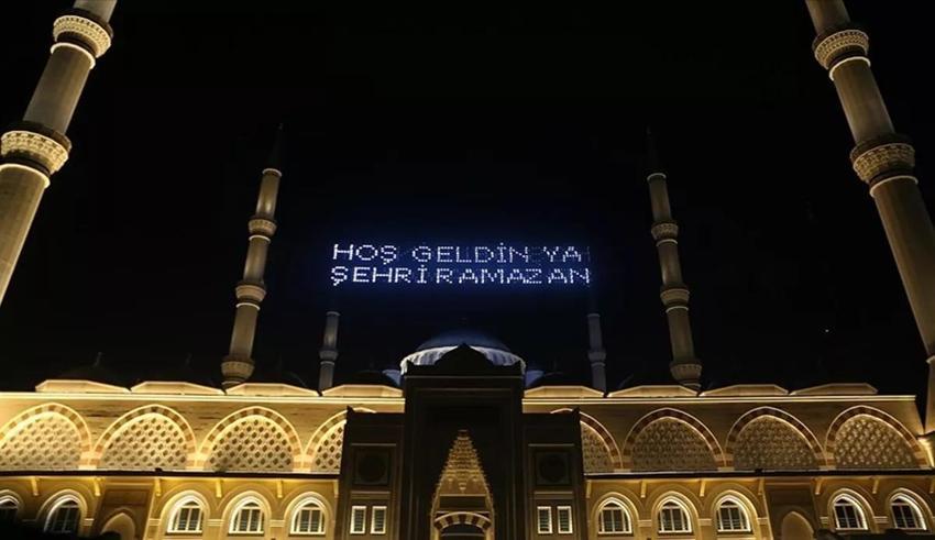 Ramazan'ın ilk gecesi 2 rekatlık namaz Fetih Suresiyle başlıyor! Bu namazı kılana 2 müjde var