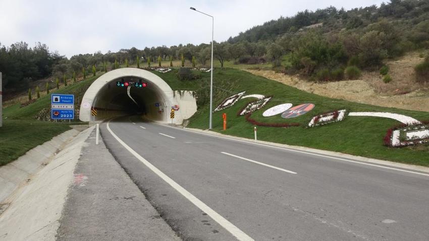 45 dakikalık yol 25 dakikaya düştü! Tünel açıldı, çile bitti