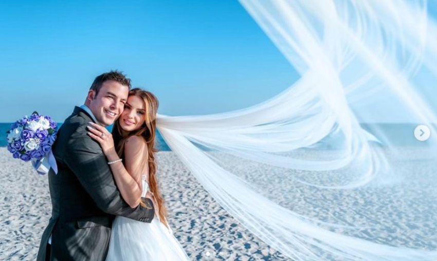 Model Elif Çelik, Amerika’da gizlice nikah masasına oturdu!