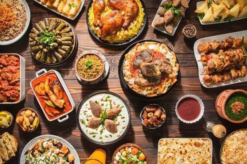 İftar duası (Arapça-Türkçe anlamı okunuşu)! İftarı açmadan önce okunacak dua hangisi, ramazan oruç iftar duası nedir? Oruç açarken okunacak dua ve oruç açma niyeti!