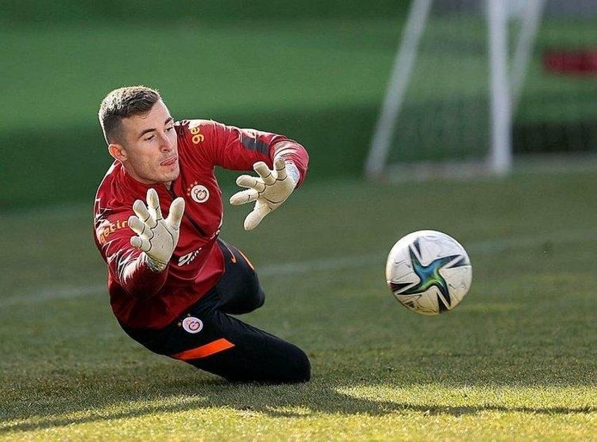 Dursun Özbek'ten yıldız futbolcuya rest: Madem Fenerbahçe'yle görüşüyorsun o zaman sana güle güle