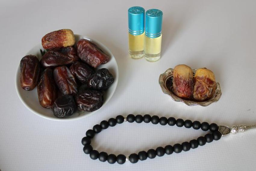 Tesbih namazı ne zaman kılınır? Tesbih namazı nasıl kılınır, kaç rekat, cemaatle kılınır mı? Tesbih namazının fazileti ve kılınışı…