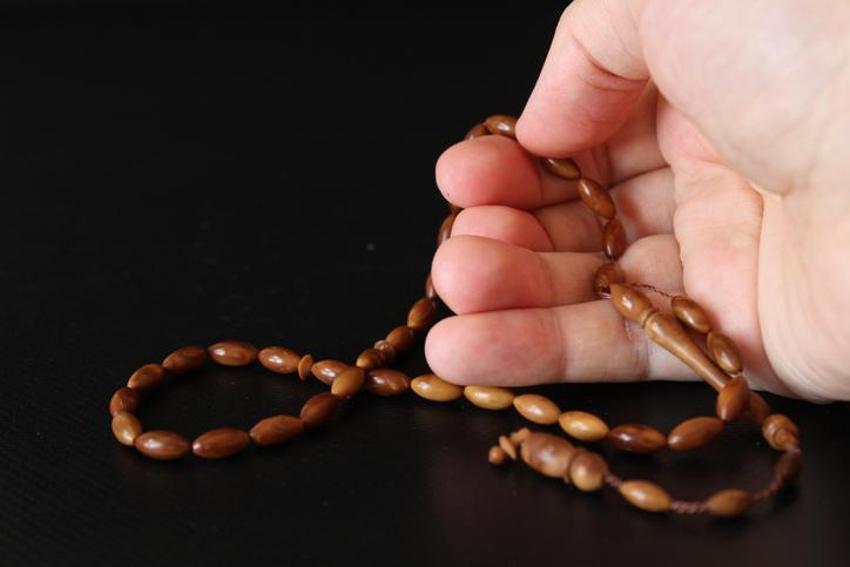 Tesbih namazı ne zaman kılınır? Tesbih namazı nasıl kılınır, kaç rekat, cemaatle kılınır mı? Tesbih namazının fazileti ve kılınışı…