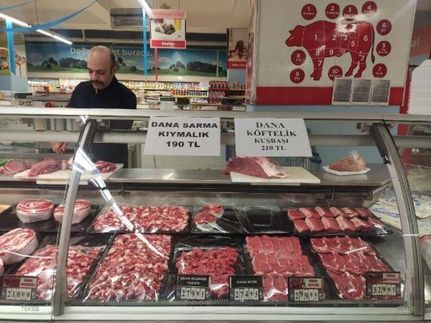 Markette fiyat etiketleri değişti! Soğan, sıvı yağ, biber zirvede