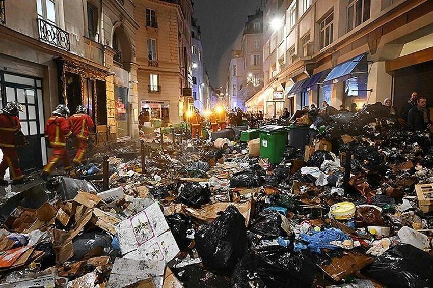 Fransa'da sokaklar savaş alanına döndü! Şehir alev alev yanıyor