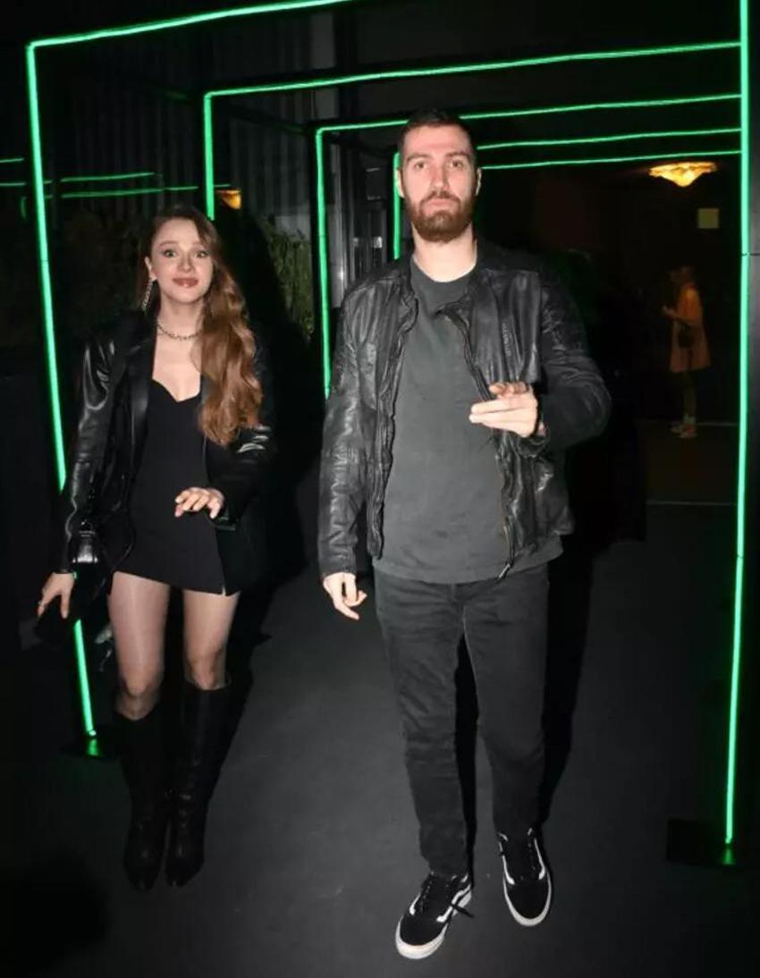 Ayrılıkları iddia edilmişti! Oğulcan Engin'i Miray Daner zor sakinleştirdi
