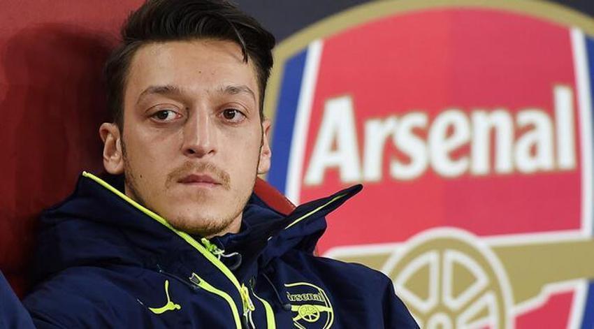 Futbolu bırakan Mesut Özil'den çok özel açıklamalar! Mesut Özil şimdi ne yapacak?