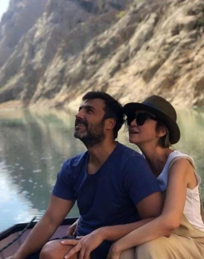 Kıvılcım'ın gönlünü çalan Kızılcık Şerbeti Ömer'in 23 yıllık eşi ilk kez ortaya çıktı! Barış Kılıç gerçek bir centilmen...