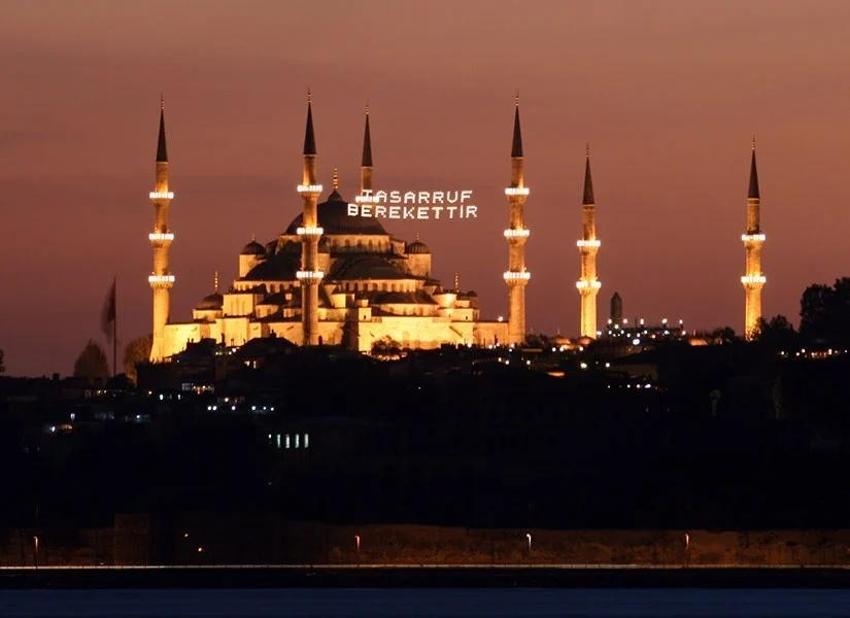 Peygamber efendimiz o sahabe yüzünden Allah tarafından uyarılmış!