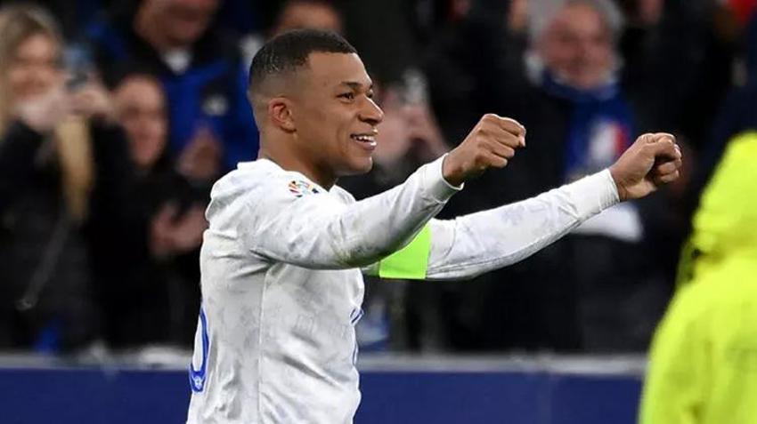 Fransa'da şaşırtan olay; top patladı, frikik kazandı! Mbappe ilk maçında şov yaptı
