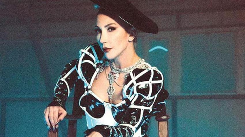 Hande Yener’den Mustafa Sandal ile Uzi polemiğine olay yorum: Rütbesini bilmeli!