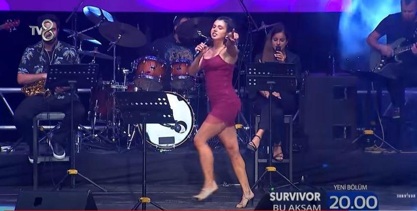 Birleşme partisinde şüphe uyandıran tesadüf! Survivor Nefise, Nagihan'ın elbisesini giymiş! Nagihan Karadere'den imalı paylaşım
