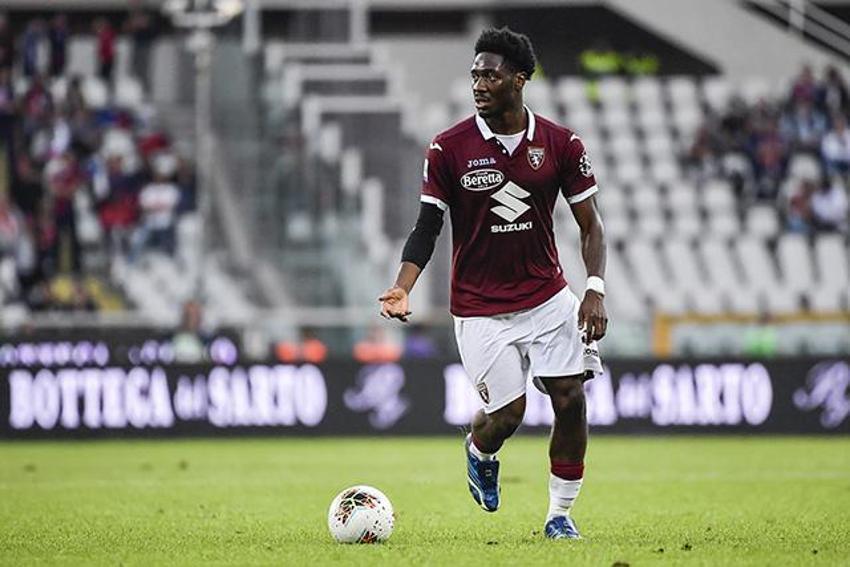 Galatasaray yeni sağ bekini buldu! Onyekuru'dan Galatasaray'a yılın transfer kıyağı